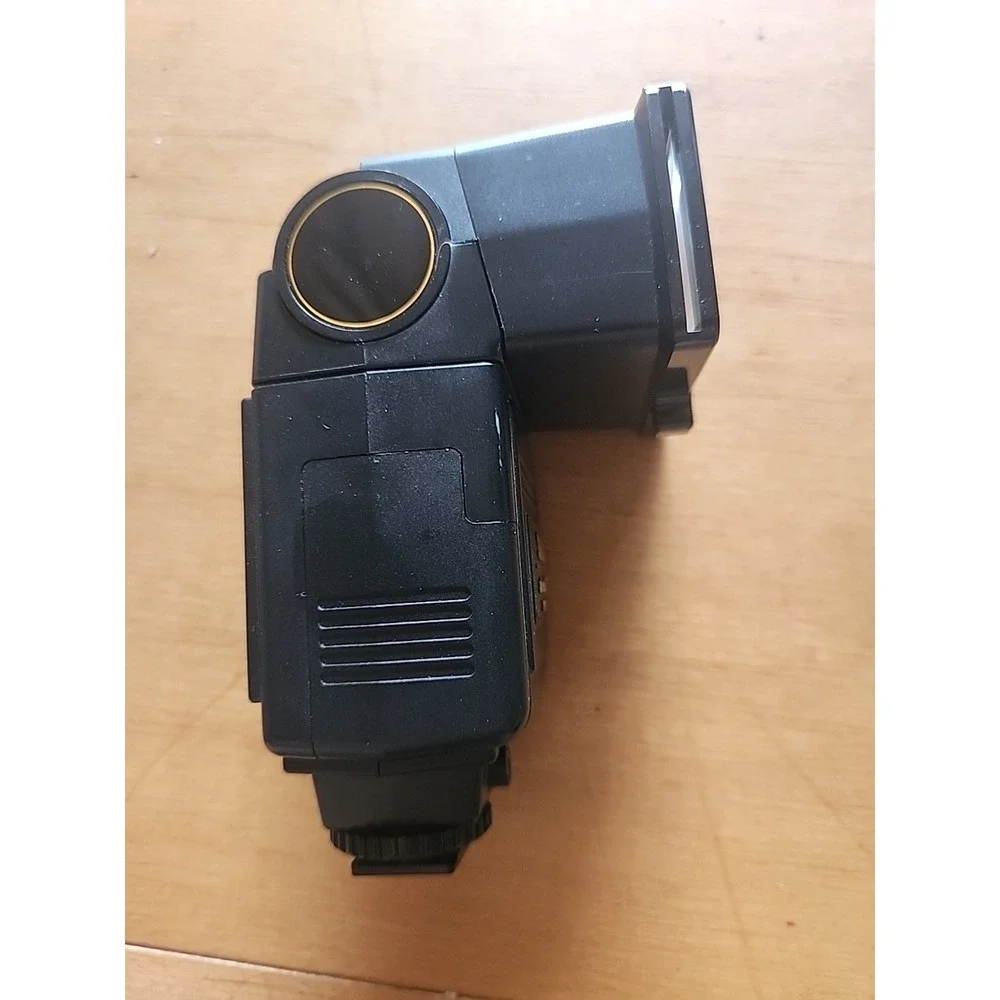 SUNPAK AUTO ZOOM 333 THYRISTOR VTG CAMERA FLASH DEVICE 2077A JAPAN‎